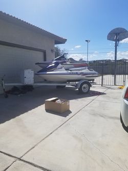 2 Jetskis plus trailer