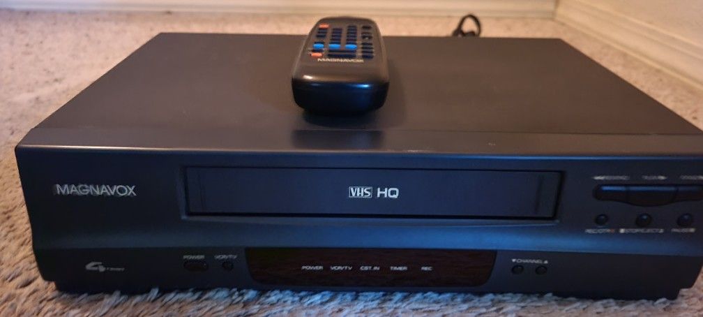 Magnavox VCR With remote