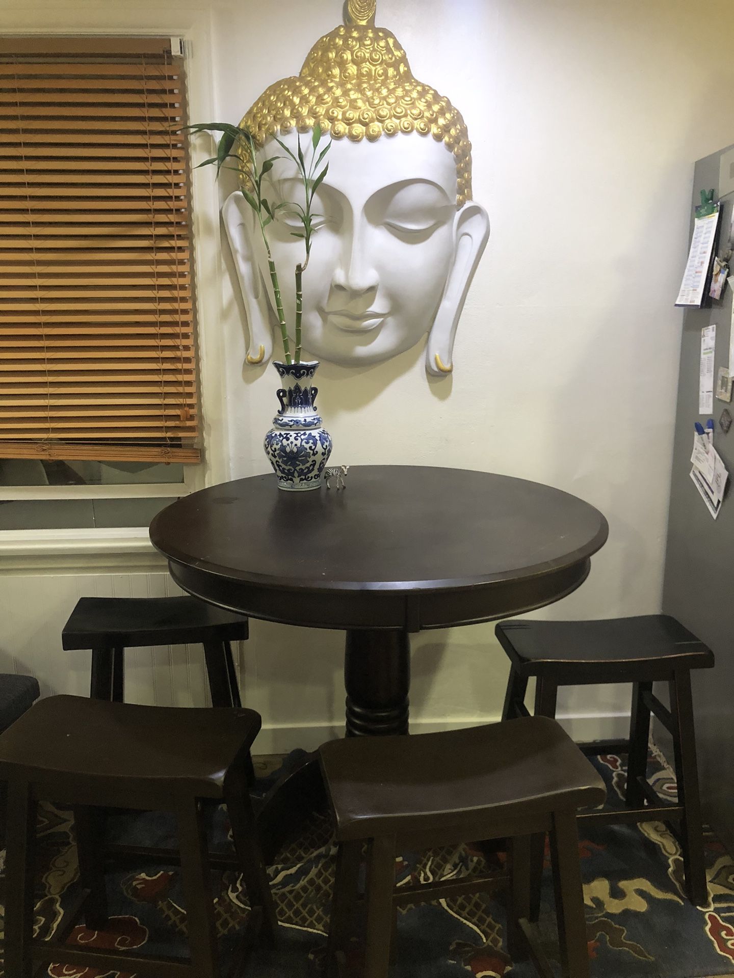 Traditional Vintage Round Table 4 Chair Solid Wood