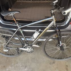 Kona Dew Rs  Shimano Deore 