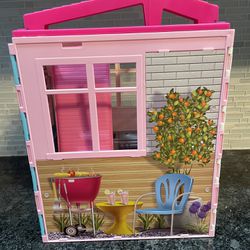 Barbie Dollhouse Portable Playset