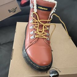 Dr Martens Sz 5 Women 4 Boys Rust-Tan Color