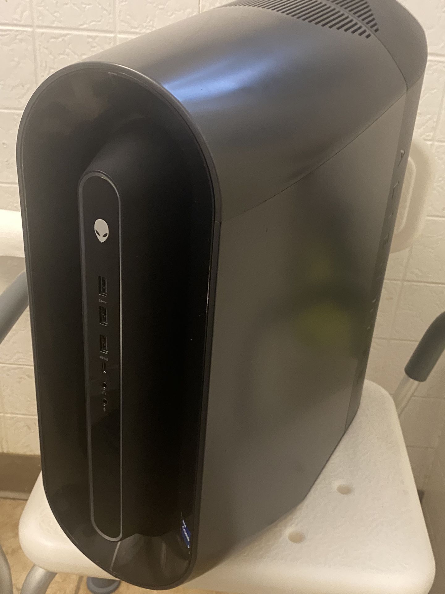 Alienware Aurora R12 Dark Side Of The Moon