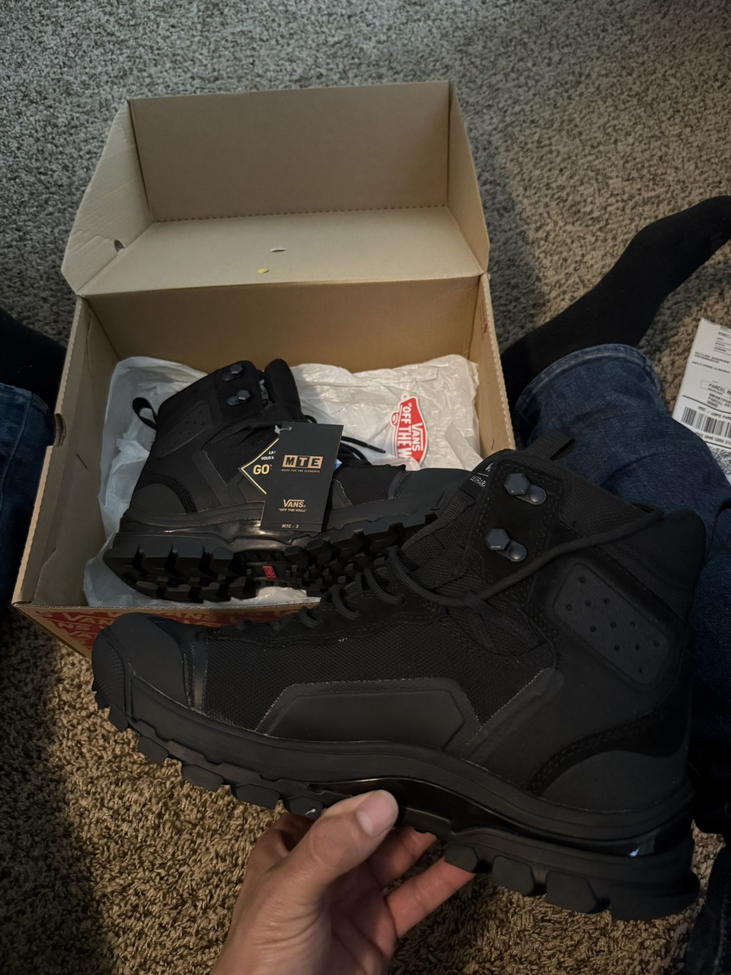 Vans Mte 3 Boots Size 11