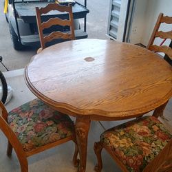 Oak Table and Chairs W/Leaf