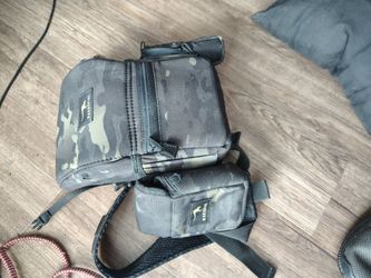 Marsupial gear chest bundle