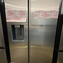 Samsung  27.4 cu ft Side by Side Refrigerator - Stainless Steel.