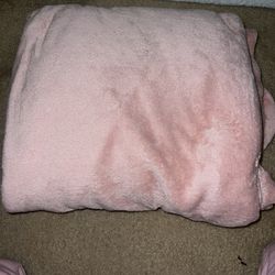 Baby pink blanket 