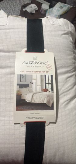 Hearth & Hand Magnolia Grid Stitch Comforter Set Full/Queen