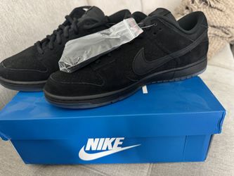 Nike Undefeated X Dunk Low