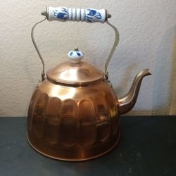 GORGEOUS VTG Copper Old Dutch Style Kettle w Delft Porcelain Handle From Korea

