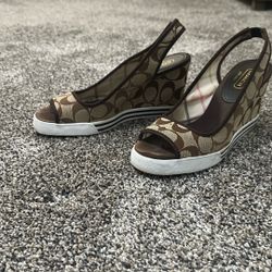 Coach heels Size 8 