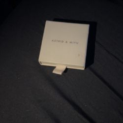 Astrid and Miyu Heart Bezel Tennis Bracelet