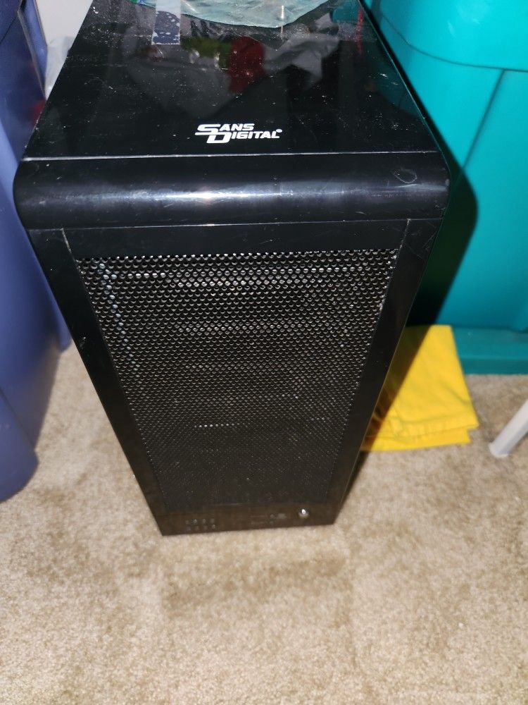SANS DIGITAL TR8M-B
