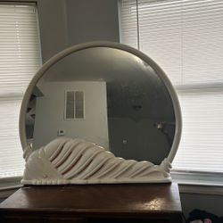 A Lacquer Mirrored Light headboard