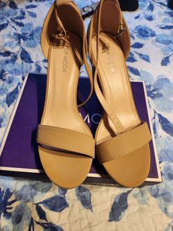 sapatos. Sais  9. TOP. MO  DA  New 1515