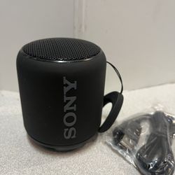 SONY SRS-XB10 portable Bluetooth speaker w/AUX port-Black