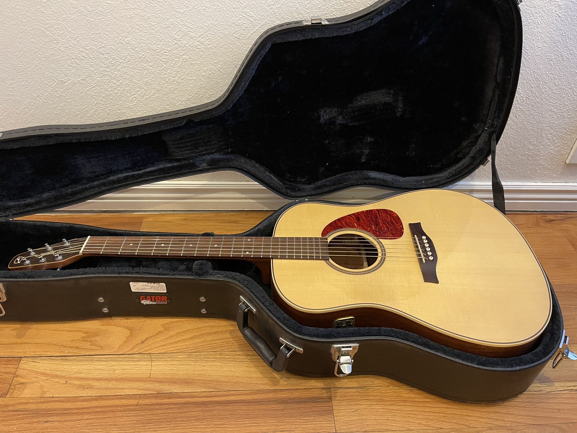 Seagull Acoustic Guitar With Case