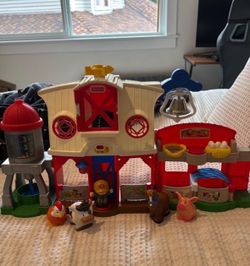 Fisher-Price Little People Farm Caring for Animals Farm
