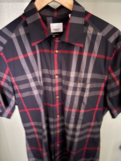 Burberry buttom up shirt