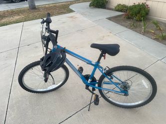 Bicycle 23” with helmet and lock