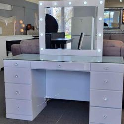💄Avery White Vanity $10 Down Payment Financing and delivery Available 