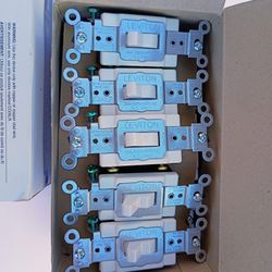 Leviton 20 Amp, Toggle Switch, Single-Pole, Quiet Switch, Commercial Spec Grade
CSB1-20W