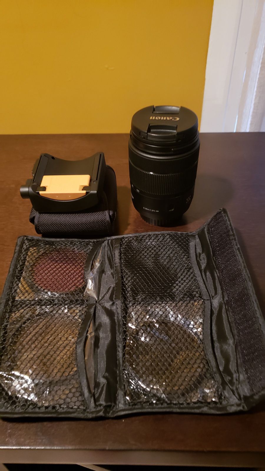 Canon 18-135mm lens with 4 colored filters and auto zoom adapter