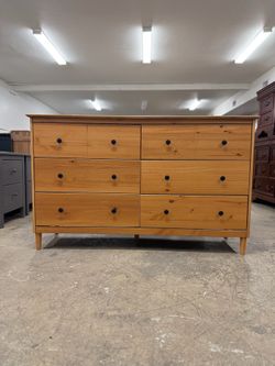 Walker Edison Mid Century Modern Style 6 Drawer Dresser