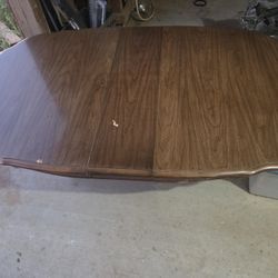  Dinning Table With 6 Chairs 