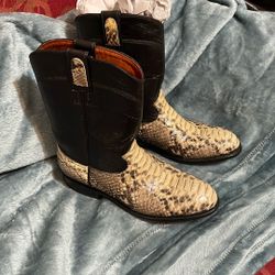 Beautiful Boots From Eduardo Boots 