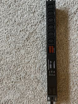 L6-30P 30 Amp PDU