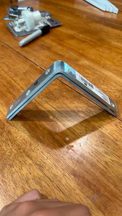 Corner brace