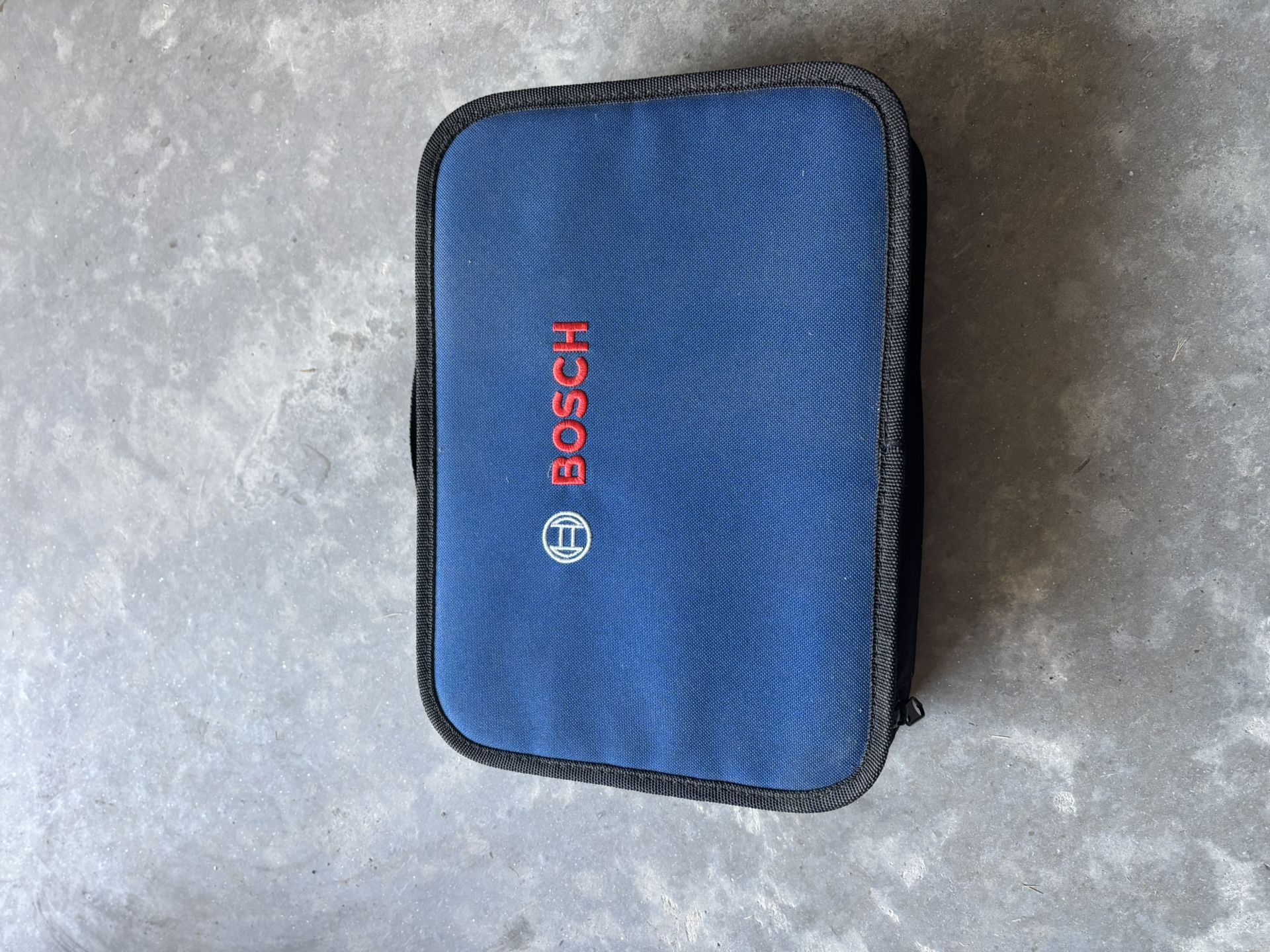 Bosch 12V Impact Driver With 2 Batteries, Charger, and Bag