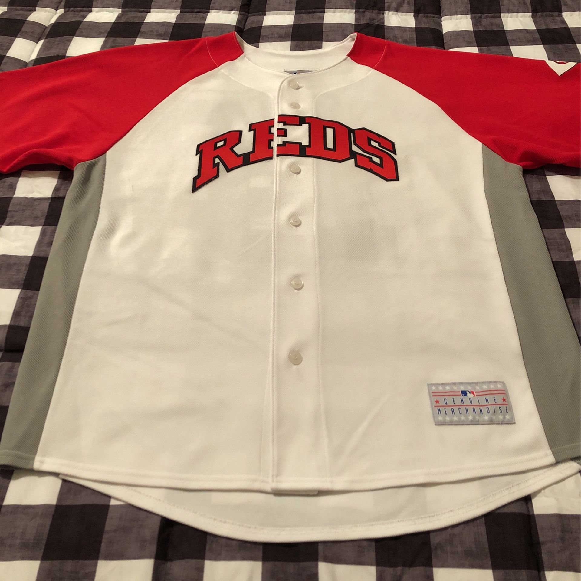 JOEY VOTTO #19 REDS JERSEY for Sale in Las Vegas, NV - OfferUp