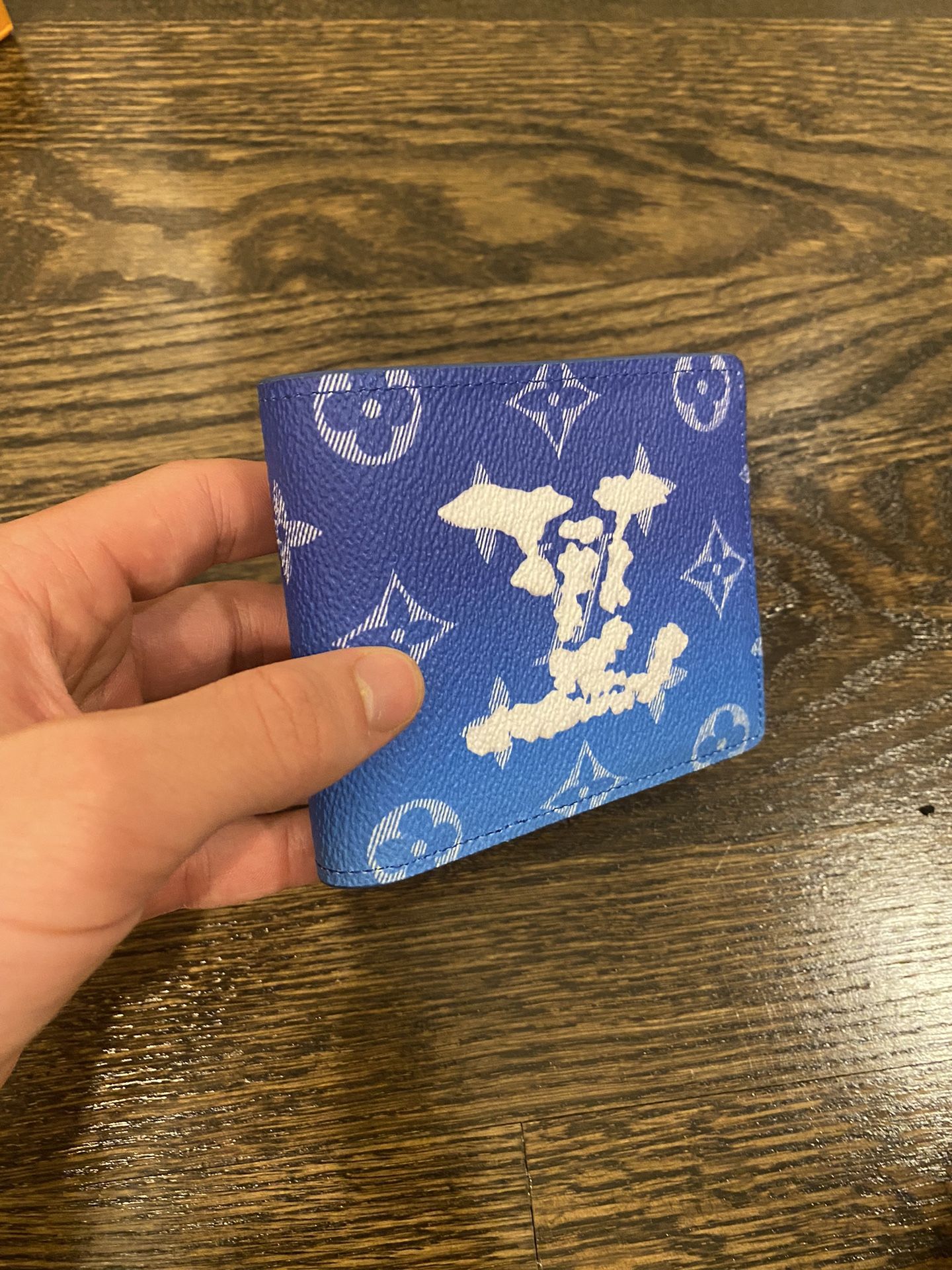 lv cloud wallet