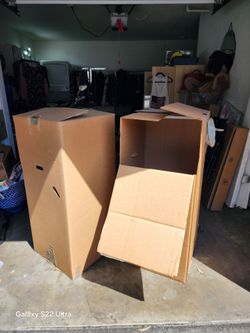 Wardrobe boxes