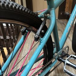 CREW BIKE CO CB29 BMX BIKE