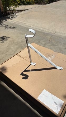 Nuk3y Heavy Duty Adjustable Shelf Rod Support Bracket (White)