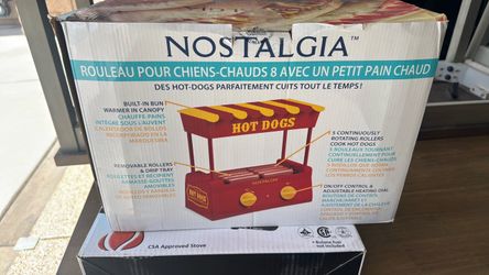 Hot dogs with bun roller