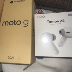 Moto G 2025 Metro PCs With Earbuds 