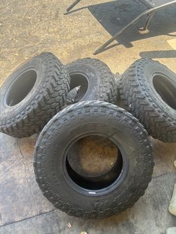 33” nitto tires