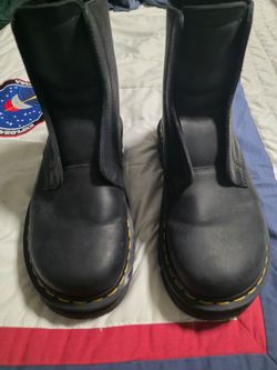 Dr. Martens Zebzag Laceless Slip On Leather Boots i used one time no box size 9m