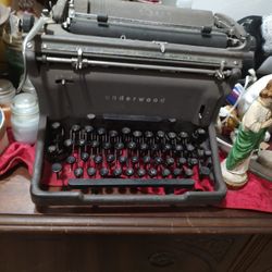 Antique Underwood Typewriter 