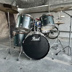 pearl  5 piece forum series drum set , hardware and cymbals 