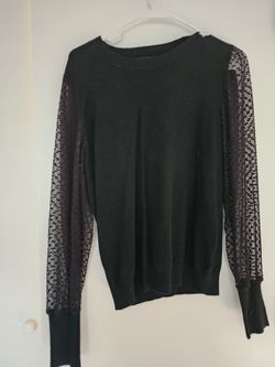 Women's Sweater With Lace Sleeves