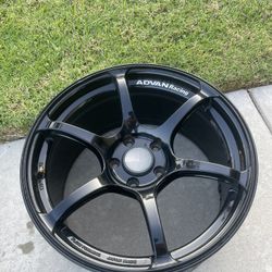 Advan Racing RGIII 18x9.5