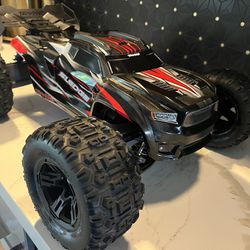 Traxxas Sledge Red Brand New