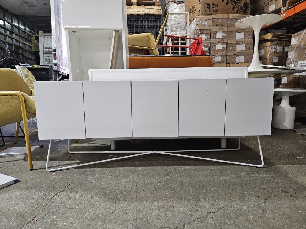 Tv Stand- Modern White TV Stand