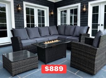 In-stock patio furniture (we finance and deliver)